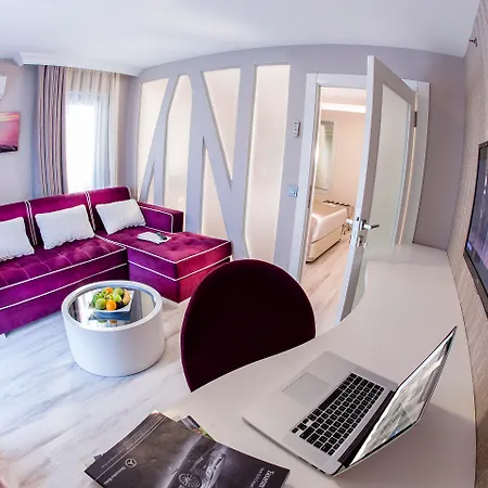 Hotel Demonti 4*