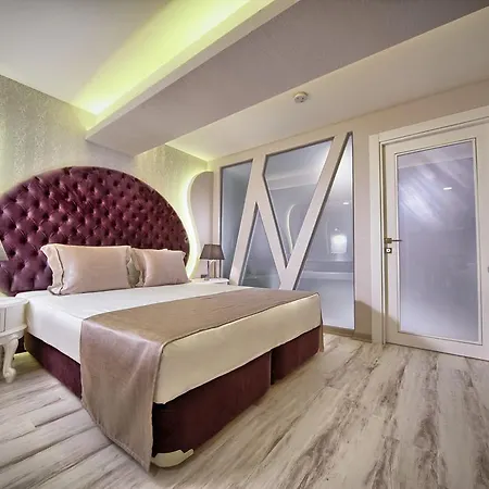 Hotel Demonti 4*